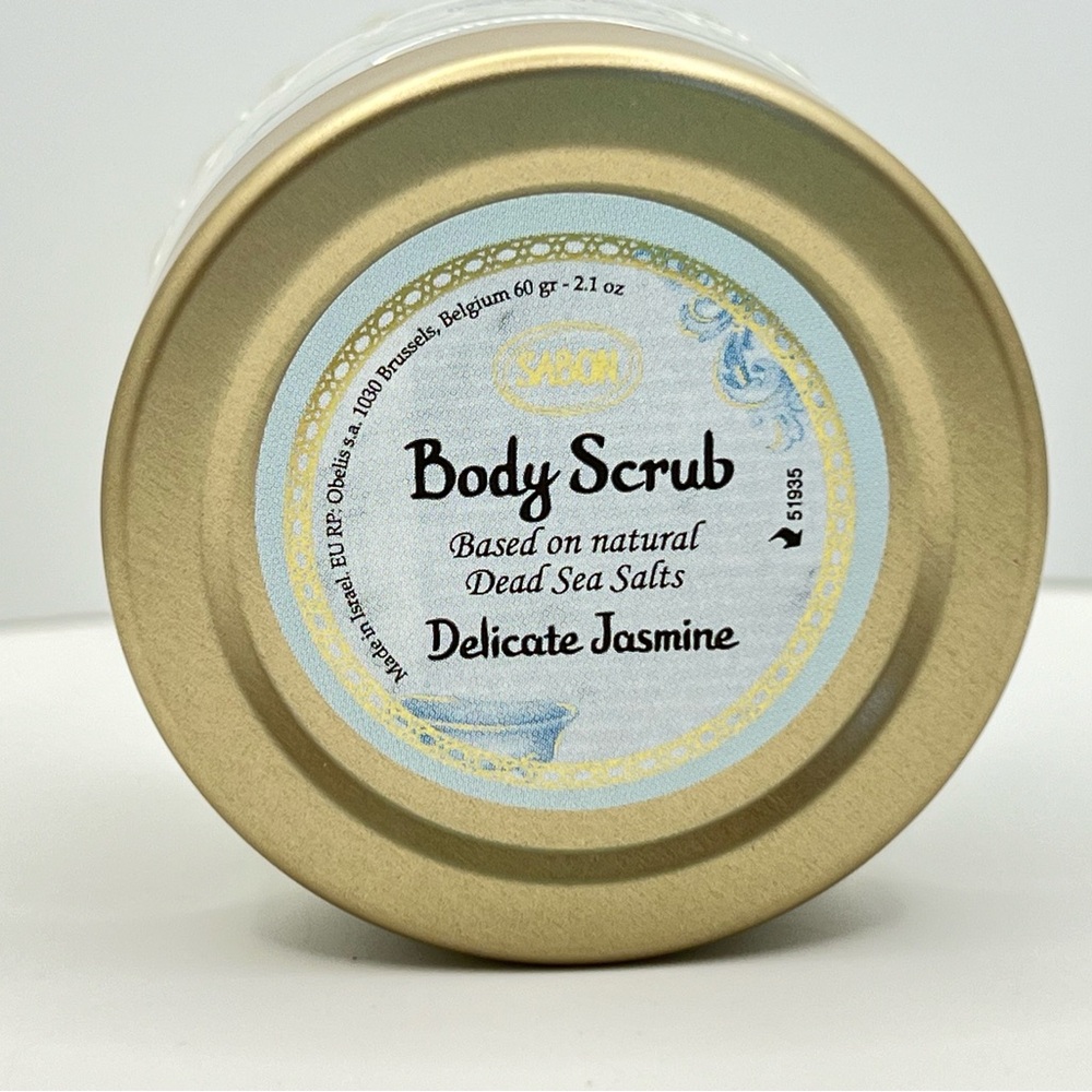 🦋$8 ~ Body Scrub ~ Sabon ~ Delicate Jasmine ~ NEW